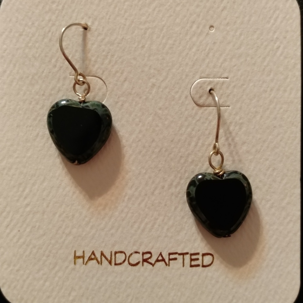 👝 3 for $20 💄 Green and Black Earrings